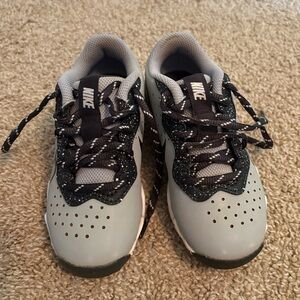 Nike Kids Black and Gray Baseball Cleats